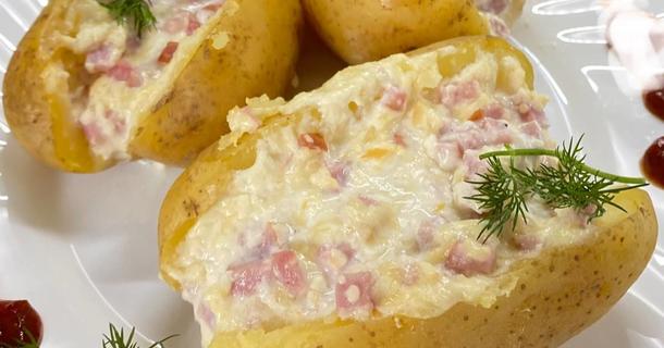 Крошка-картошка запеч с салатом на выбор, под сыром
