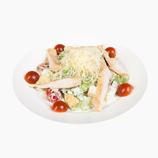 Салат Цезарь с копченной курицей и сыром Салат Цезарь с копченной курицей и сыром