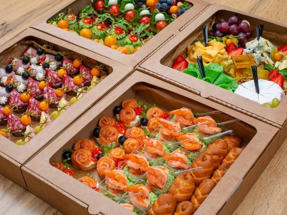 Ассорти закусок и канапе на 15-20 персон в Архангельске